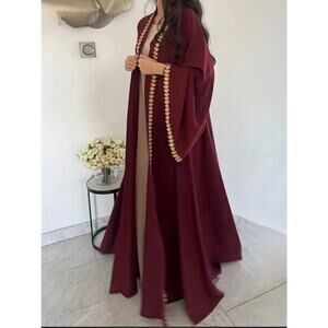 New nice to meet you kimono heart lace trim robe coverup maroon sz S